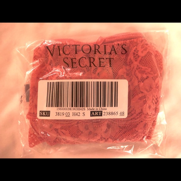 Six NWOT Vintage Victorias Secret Dream Angels Small Thongs! - Picture 1 of 6